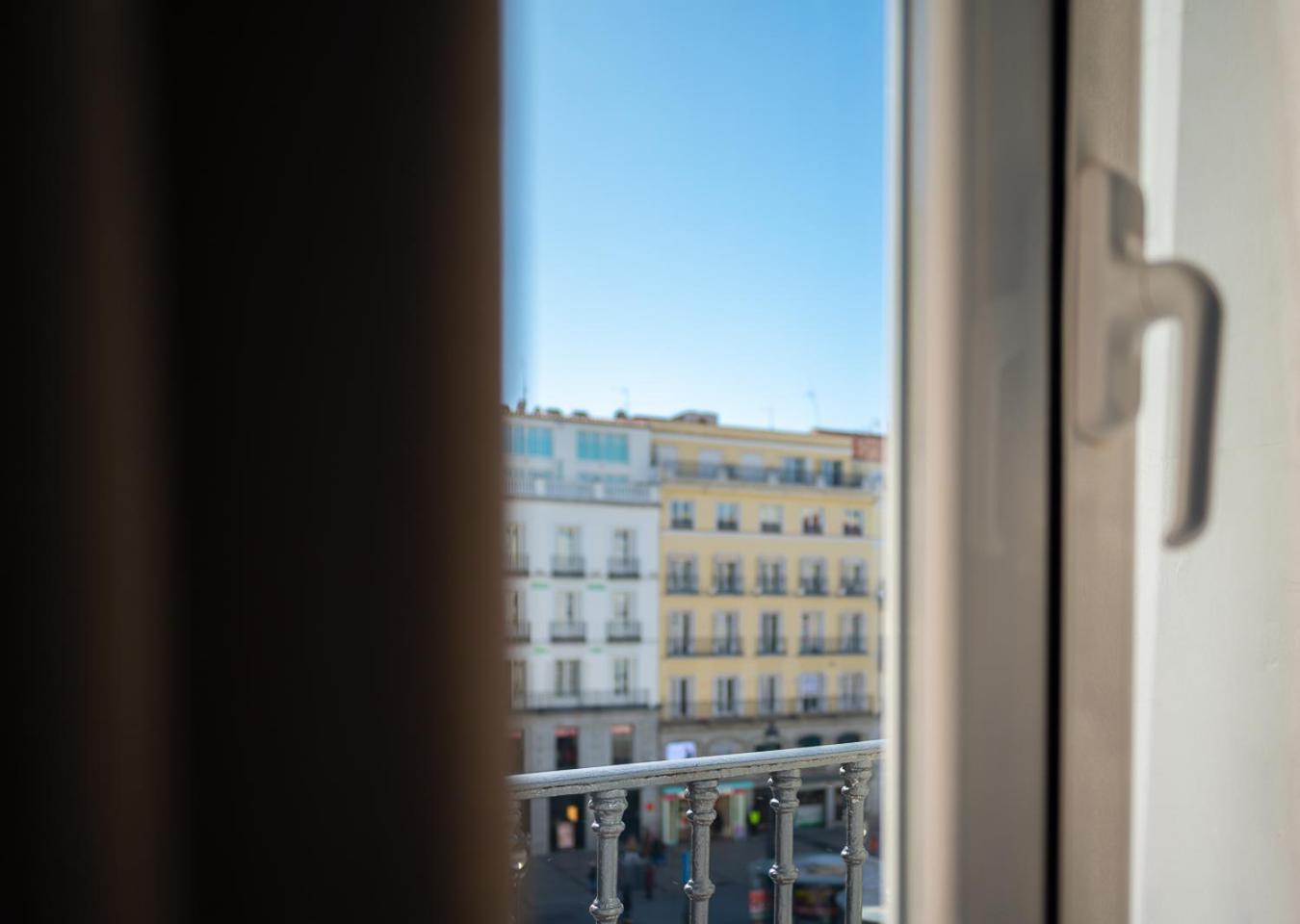 Fortinn Puerta Del Sol Madrid Eksteriør billede