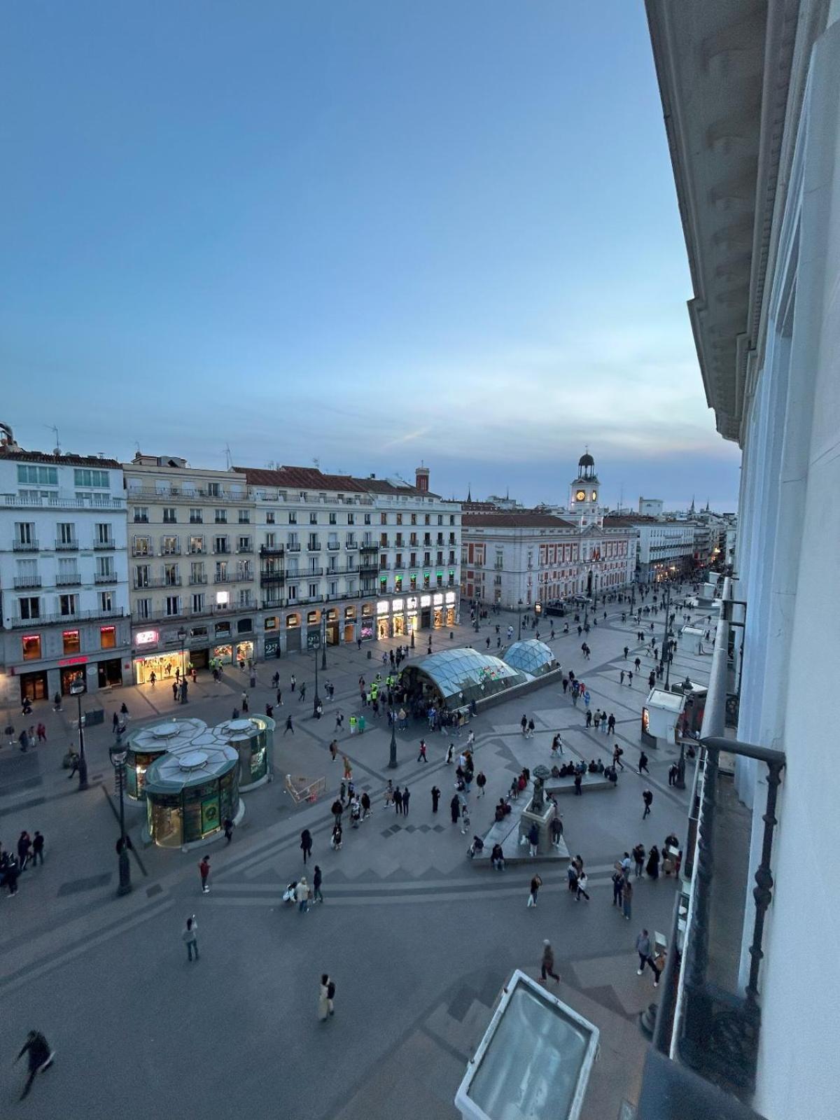 Fortinn Puerta Del Sol Madrid Eksteriør billede