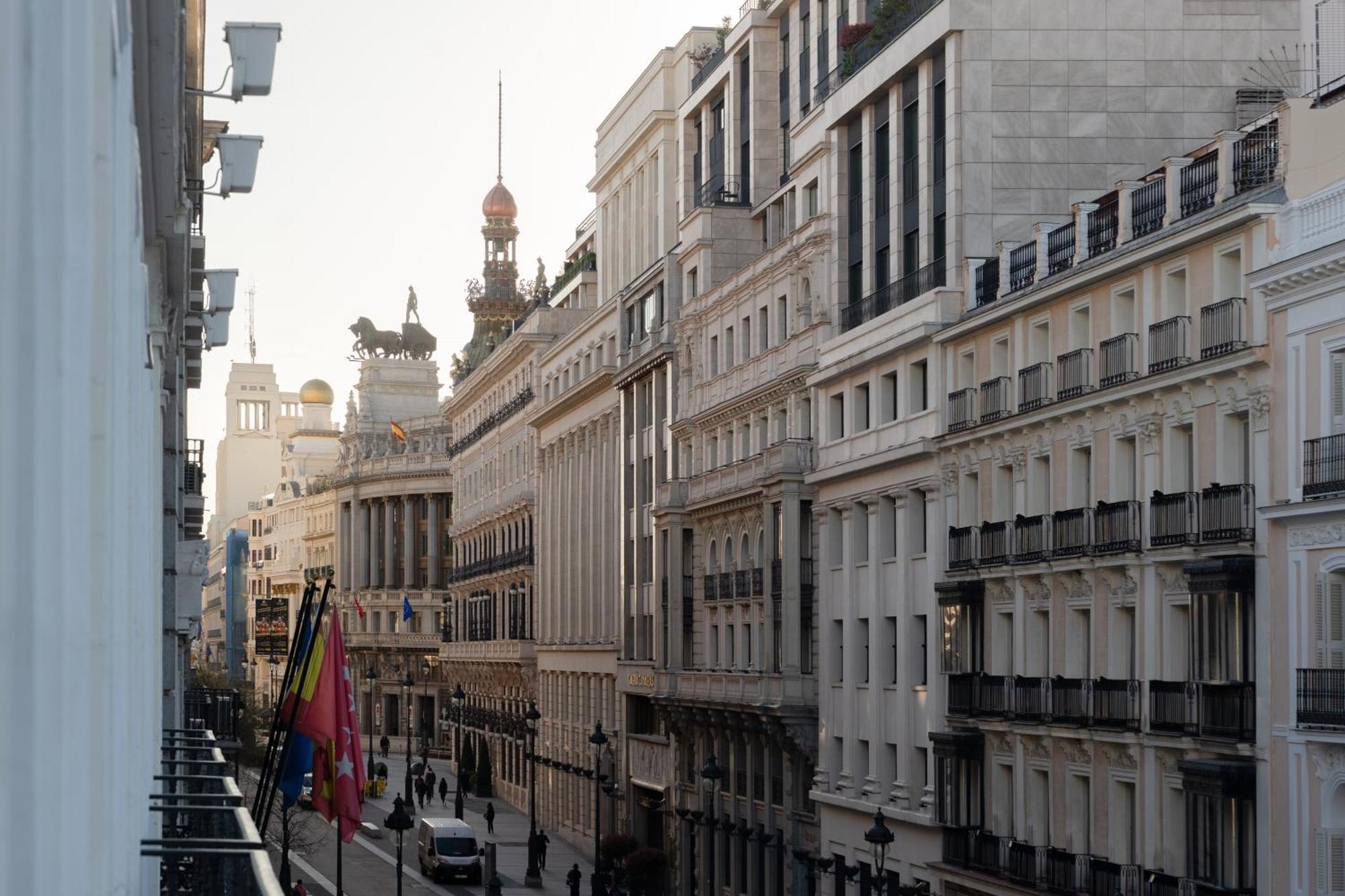 Fortinn Puerta Del Sol Madrid Eksteriør billede